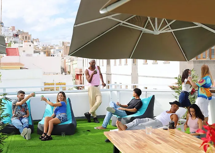Las Palmas Nest Hostel